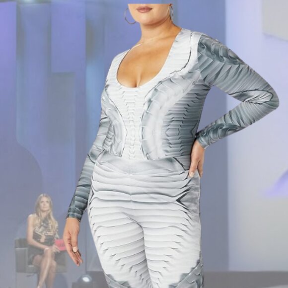 NWT - Making the Cut S3E6 Long Sleeve Printed Bodysuit - MTC3-EP6 VGN01 Grey - L - Picture 5 of 7